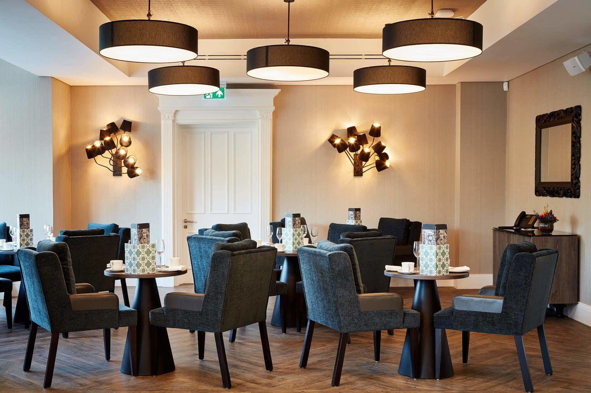 Oddfellows On The Park Чийдъл Екстериор снимка The restaurant at The Ivy Temple Row